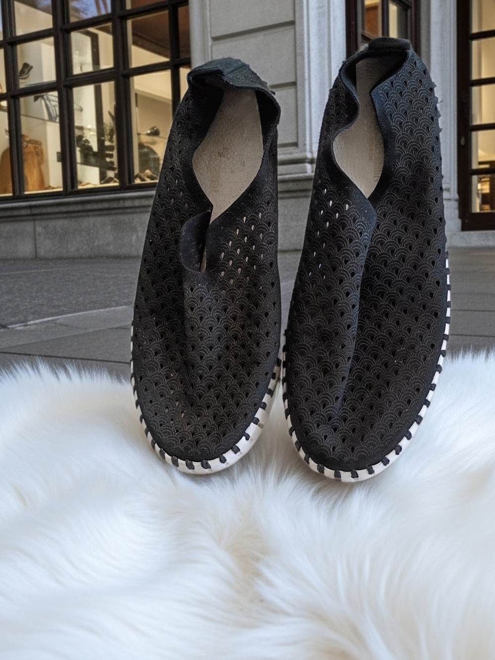Ilse Jacobsen Tulip Black Perforated Slip-On with White Sole EU 40